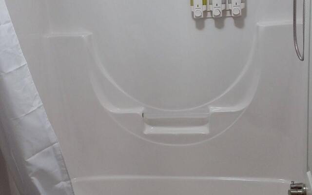 Sunrise Inn and Suites