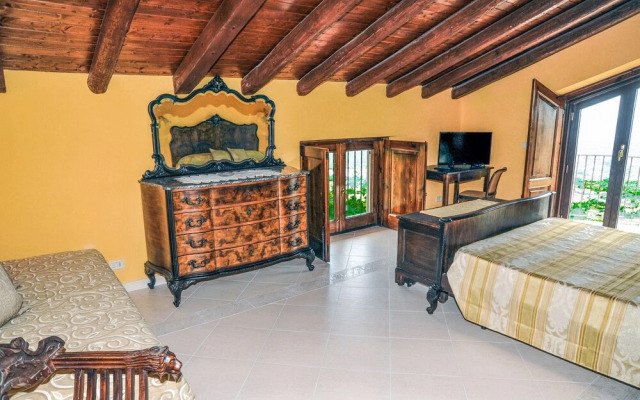 La Casa Rosa