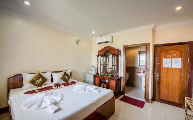 Seng Hout Hotel