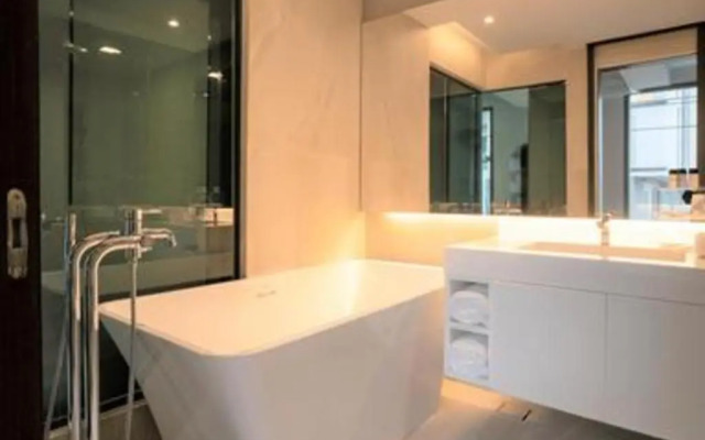 First Pride Hotel Bangkok
