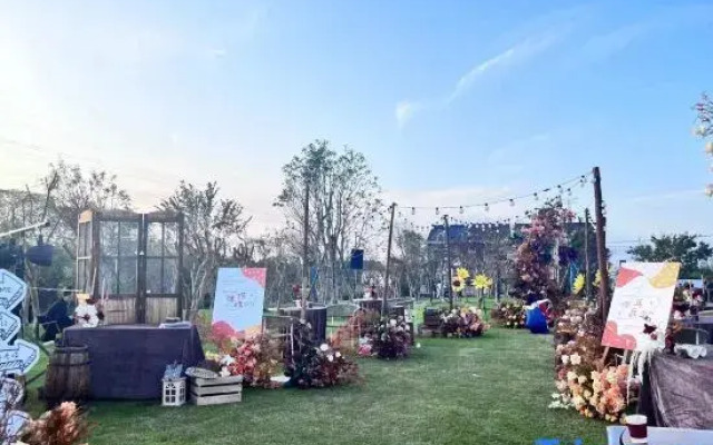 Shanghai Jinlin Manor