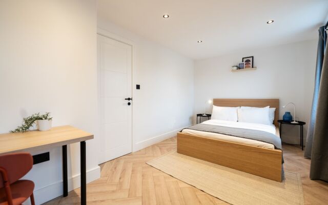 The Battersea Place - Charming 4bdr Flat