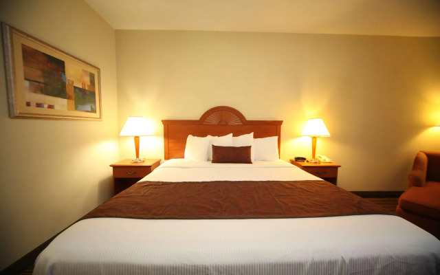 Best Western Plus Edison Inn