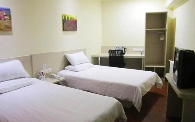 Hanting Hotel Harbin Railway Station Square