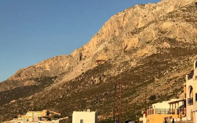 Grande Grotta Studios Armeos Masouri