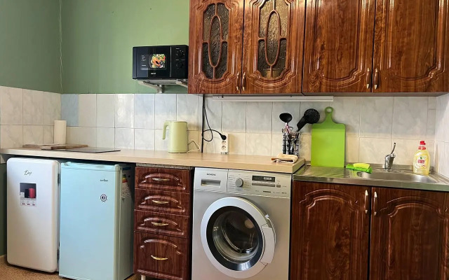 Апартаменты на улице Паровозников 32