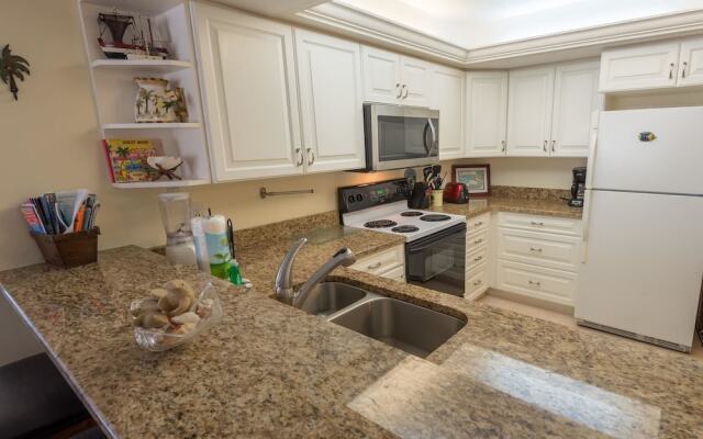 Anna Maria Island Club 20
