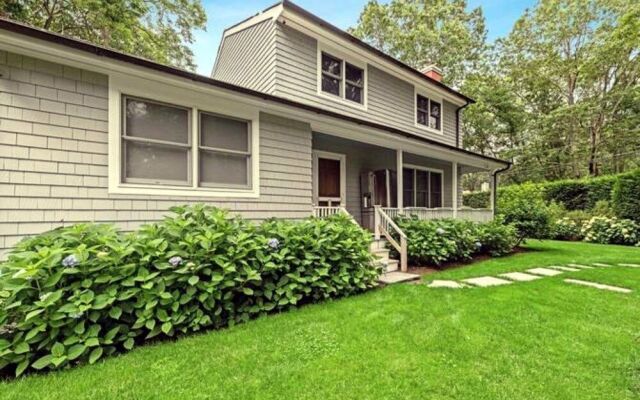 Villa Direen Modern East Hampton Villa