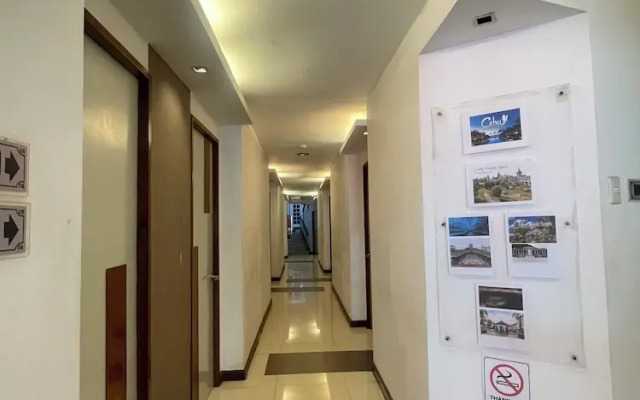 The Center Suites Cebu