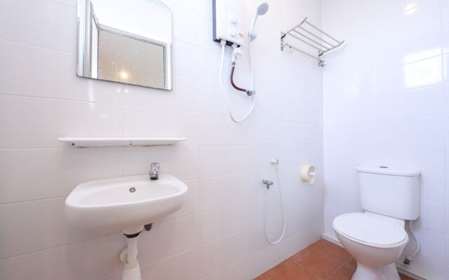 Oyo 89714 Doris Hotel