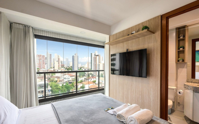 Studio in Condo w/ Pool and Gym Ftw1106