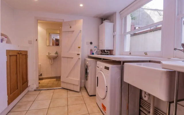 6 Gloster Terrace