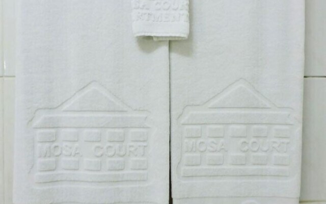 Mosa Court Suites
