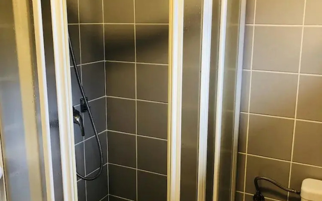 Extraordinary Apartment & Mobile Home