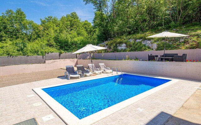 Amazing Home in Veprinac With Outdoor Swimming Pool, Wifi and 4 Bedrooms