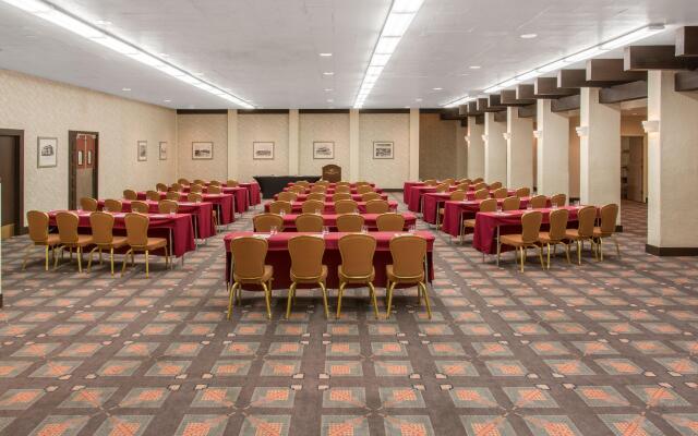 Crowne Plaza Albuquerque by IHG