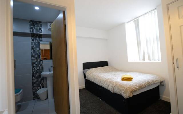Elegant Apartment in Coventry near Museum