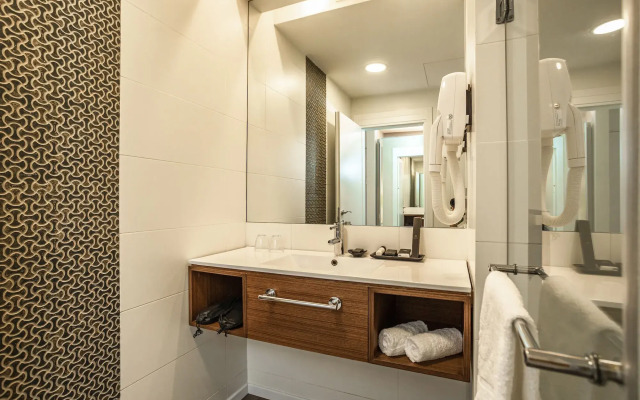 Sadot Hotel Ben Gurion Airport - an Atlas Boutique Hotel