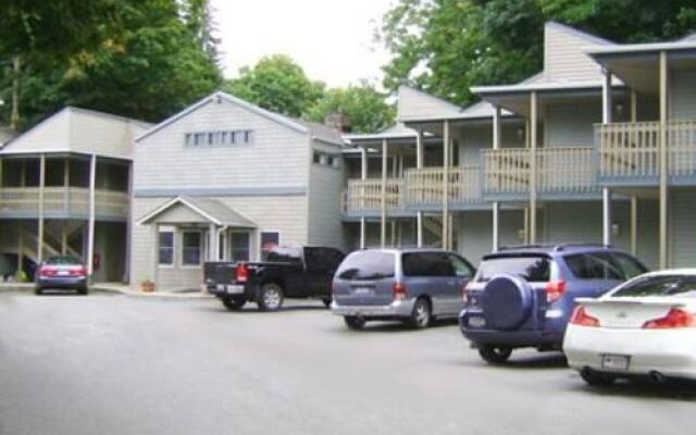 Town House Inn Oneonta