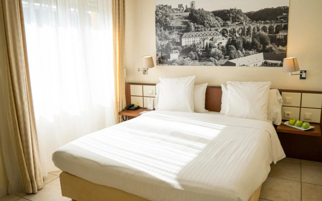 Best Western Plus Grand Hotel Victor Hugo