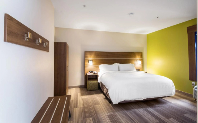 Holiday Inn Express Hotel & Suites Columbus