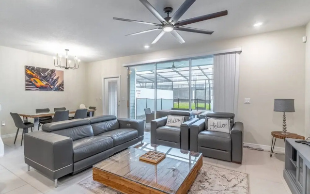 4014 Windsor Island