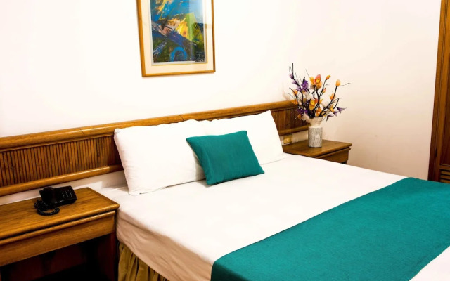 Hotel Prado 72