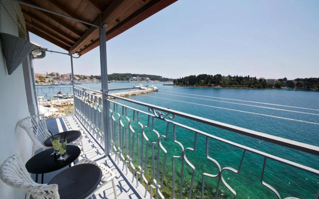 Panorama Antonia Two-bedroom Apartment