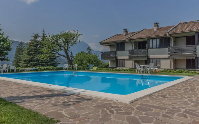 Blu al Lago in Lierna