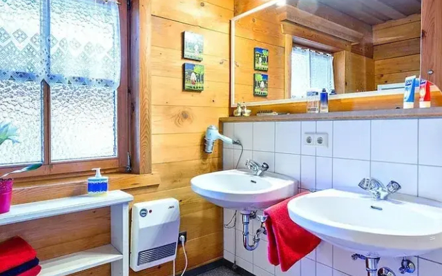 Chalet in Eben With Panoramic Mountain Views