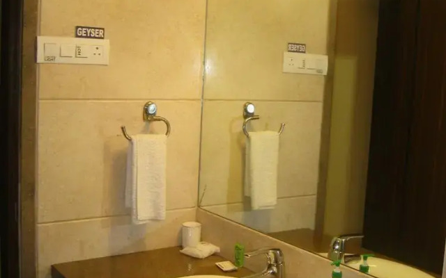 Hummingbird Apartments - Saiprasad