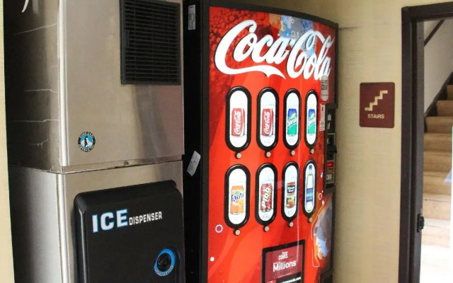 Jameson Inn and Suites Riverdale