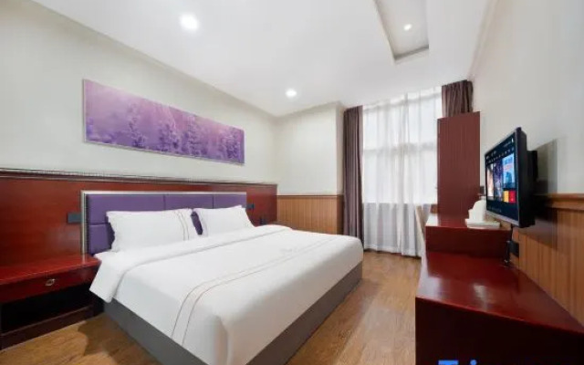 Yihao Smart Hotel (Tongliang Longcheng Avenue)
