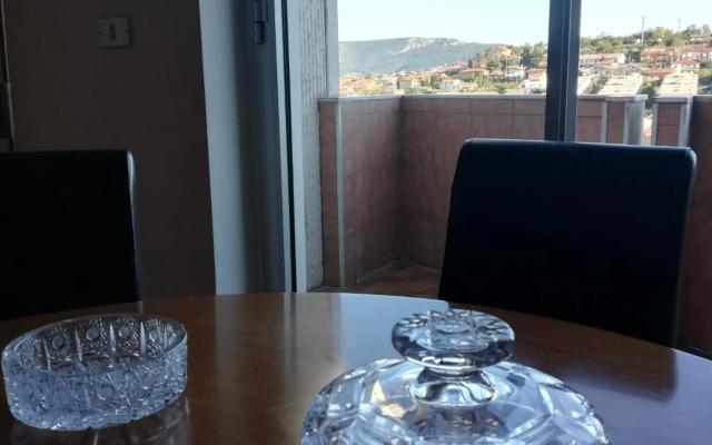 Nino e Issi Apartment