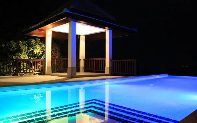 Luxurious House With sea View - 2 Swimming Pools