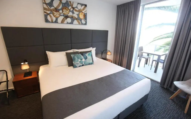 The Palms Apartments