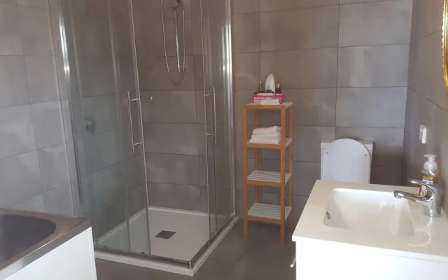 Applebay Guest House