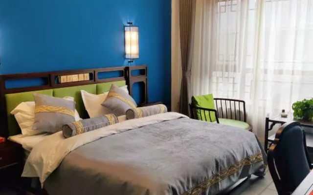 Yinzuo Junlan Hostel