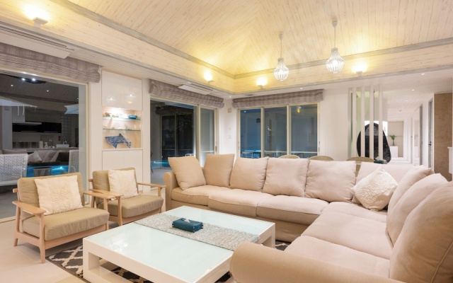 Ocean Front Villa Ishigakijima 3 – Guest Rooms – Ishigaki Island