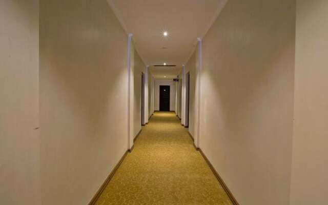 Sein Sein hotel