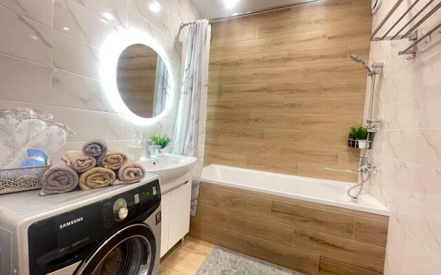 Апартаменты на улице Красных Партизан 1/4 к16