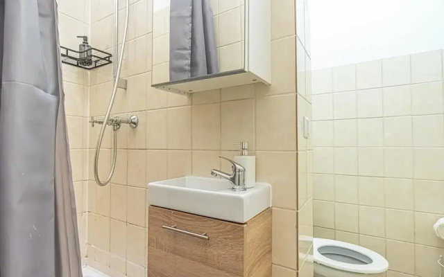 Comfortable 1BR Apartment Long Stays