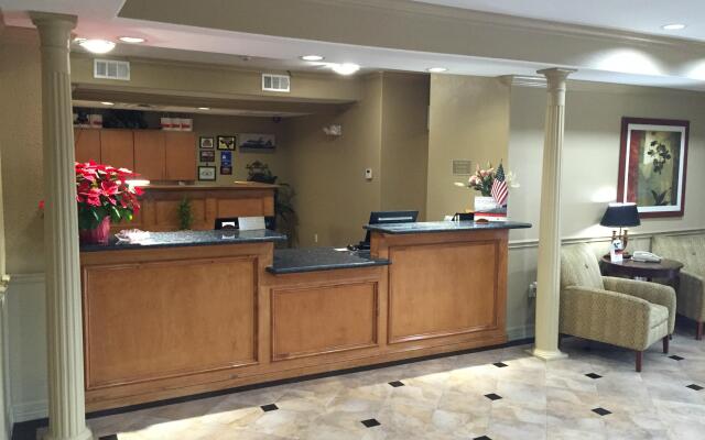 Candlewood Suites La Porte, an IHG Hotel