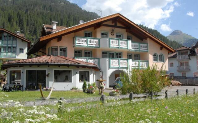 Aisciuda - 022113-At-052570-605 Aisciuda