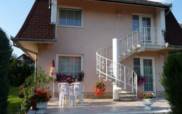 Fődi apartman