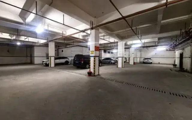 Dong He Hotel