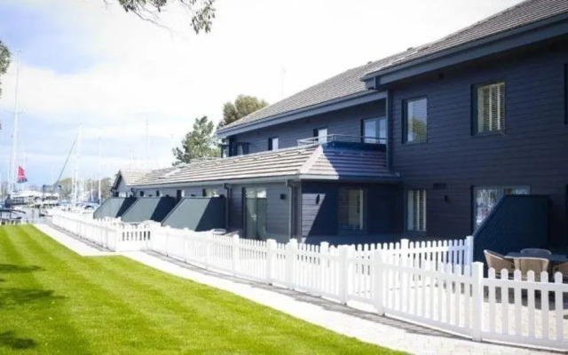 Seaview Holidays - Salterns Village