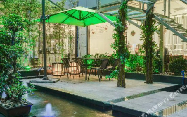 Paco Business Hotel - Ouzhuang Metro Station Branch