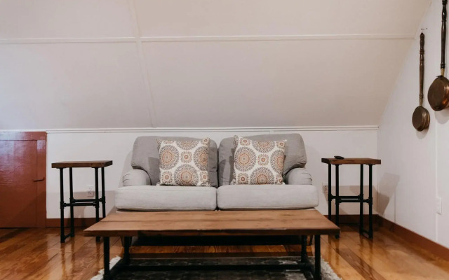 Bois Des Chenes Bed & Breakfast Inn