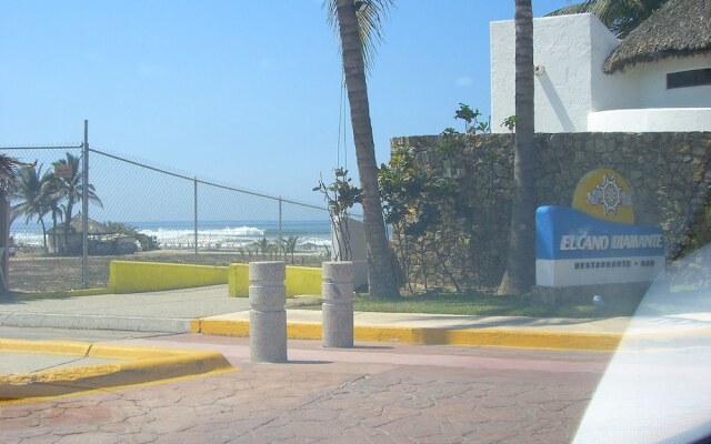 Casa Frente A La Playa Zona Diamante